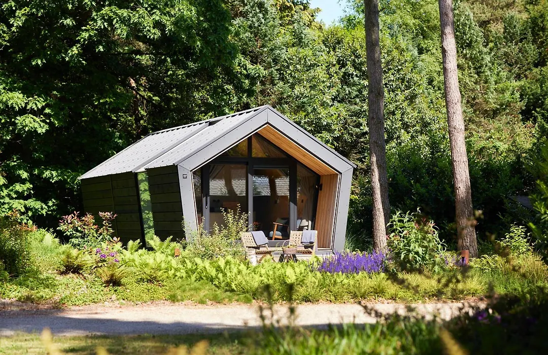Kampinastaete Diamond Suite Met Hottub-1